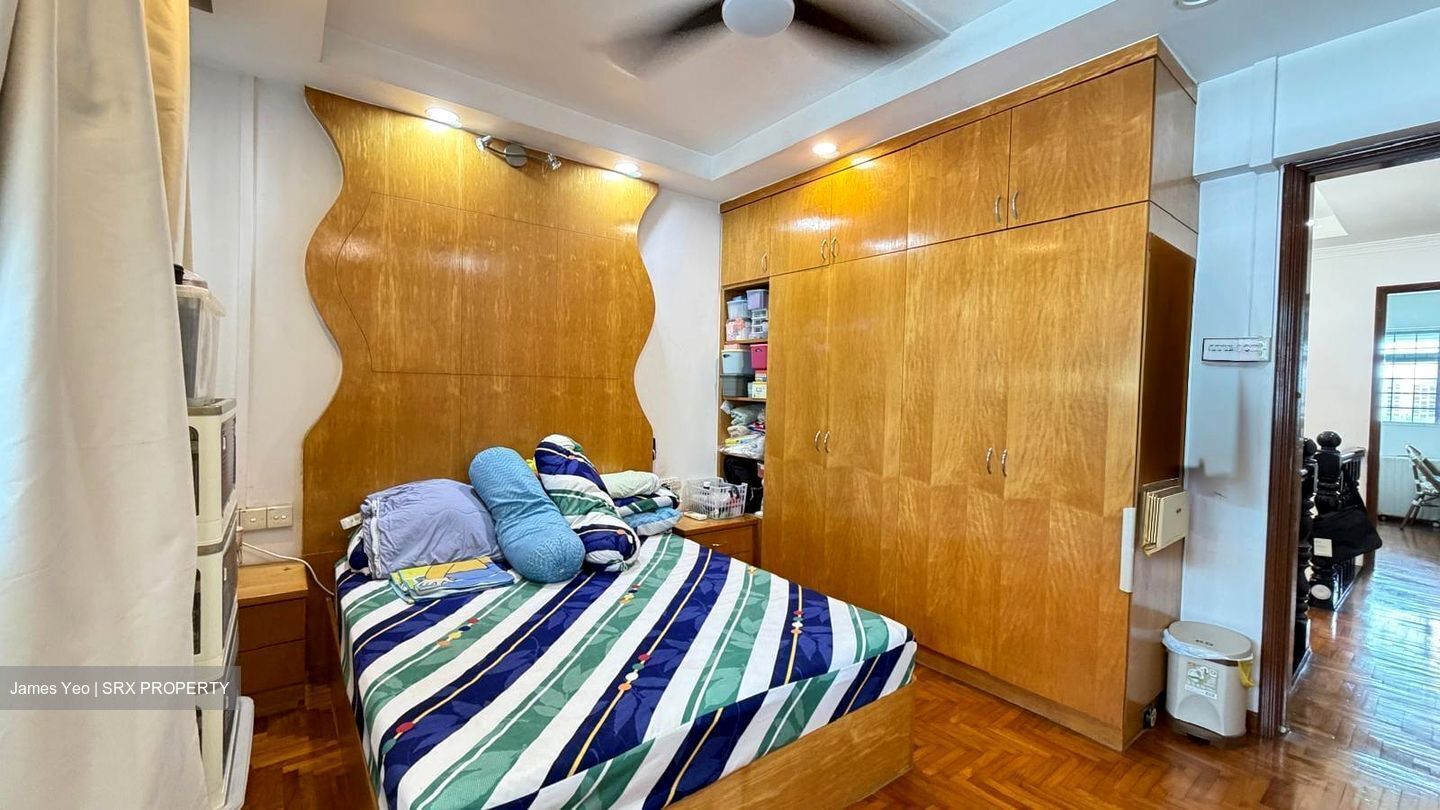 Blk 337 Jurong East Avenue 1 (Jurong East), HDB Executive #605955791